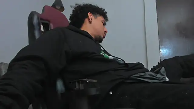 Xfire_boy69 live sex cam