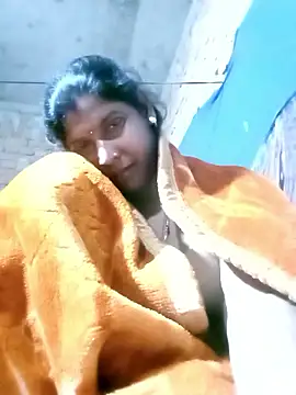 Savita992 live sex cam