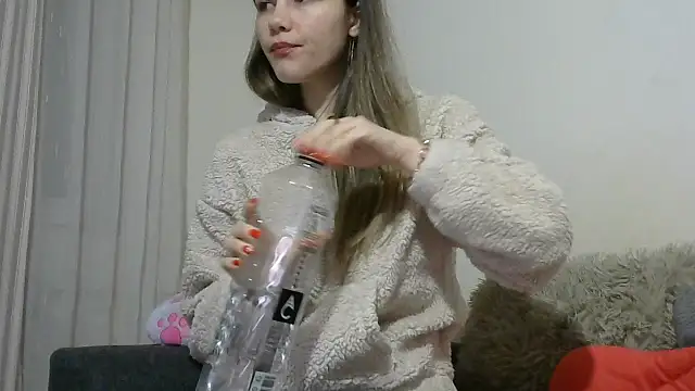 Erii18's cam snapshot