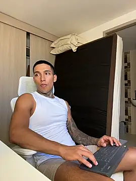 sendfer live sex cam