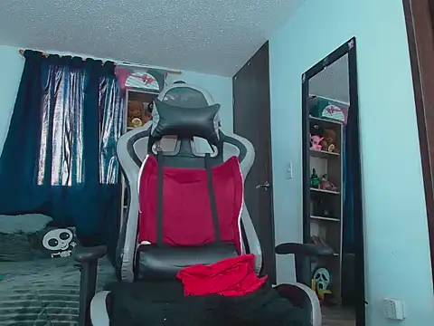 Danna_Bella666 live sex cam