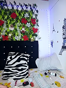 any_mour's cam snapshot