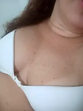 SOLTEIRASIGILO live sex cam