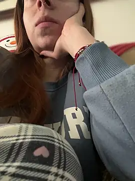 Cloew_Marz live sex cam