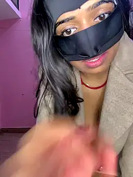 DesiSexyMonika live sex cam