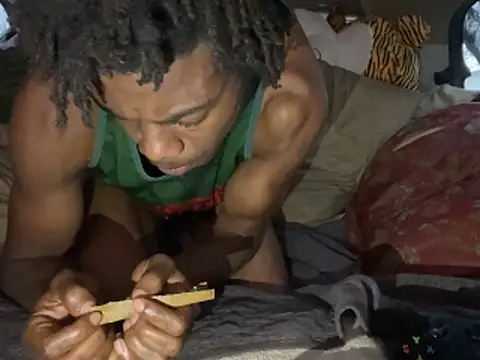 SlimeCrownzOut5 live sex cam