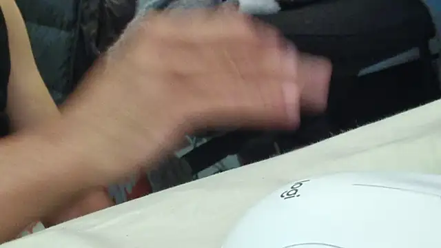 AmGuy23 live sex cam