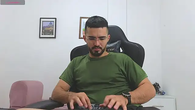 Massimoo_07 live sex cam