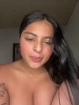 morenaQueen_ live sex cam