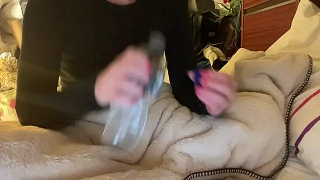 18yoteenvirgin's cam snapshot