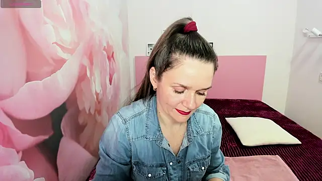 AriaGray's cam snapshot