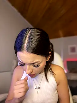 Sofia18_pinkk live sex cam