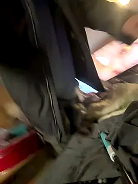 THE-CHAMPLOVENIPPLES73's cam snapshot