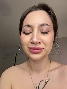 LucieBliss's cam snapshot