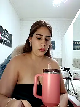 nahiarabiel33's cam snapshot