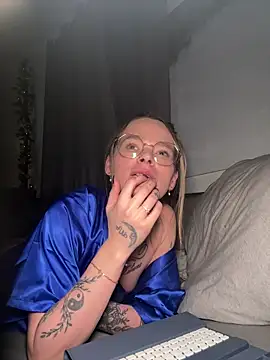 vinique99's cam snapshot