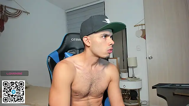 mateoleonee's cam snapshot