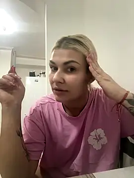 MiaKiittyy's cam snapshot