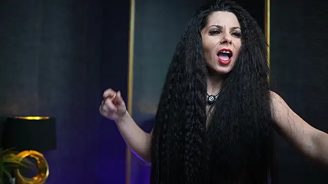 GiaEasyIce's cam snapshot