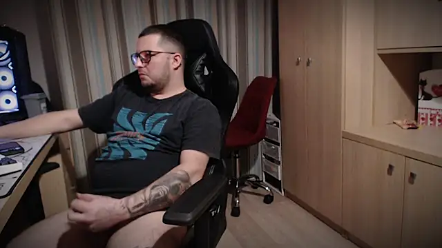 kevinnlovelly's cam snapshot