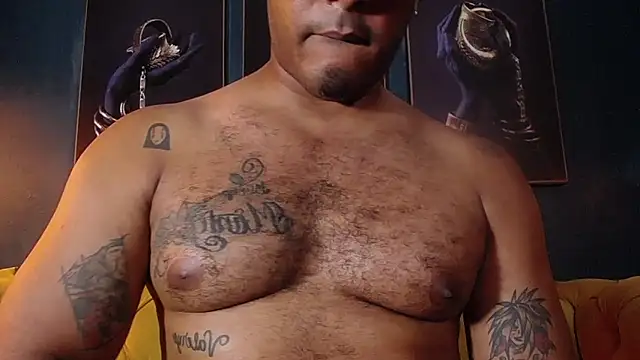 liam_howard's cam snapshot