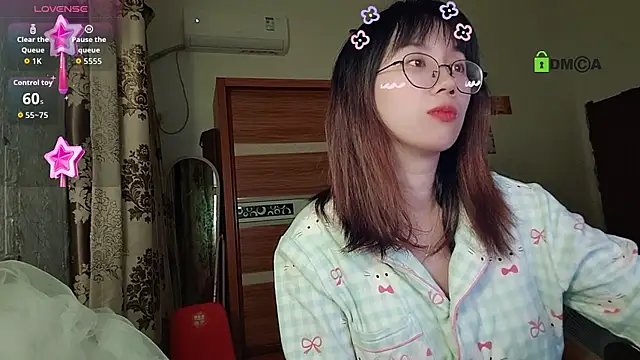 Lili_666 live sex cam