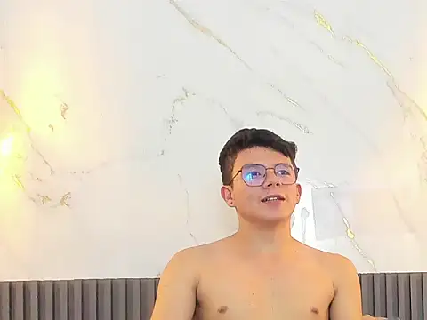 AndyFame1's cam snapshot