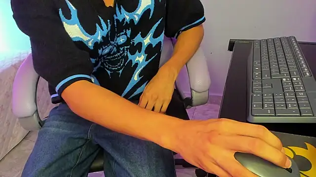 NicolasFerrer18's cam snapshot