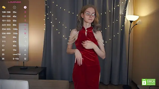 ToyaPletz live sex cam