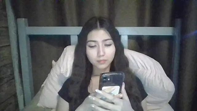 Virginia_Hicks's cam snapshot