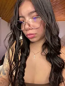 Maddy_Piink live sex cam