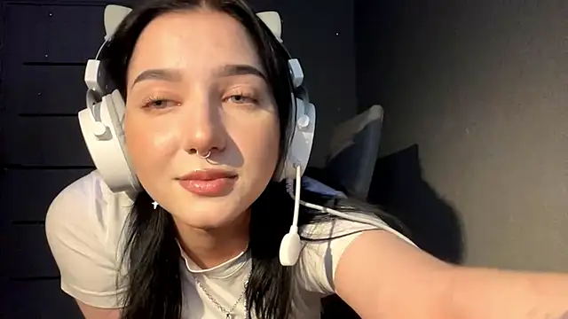 FaviolaHurl's cam snapshot