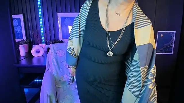 CarmenSoft live sex cam