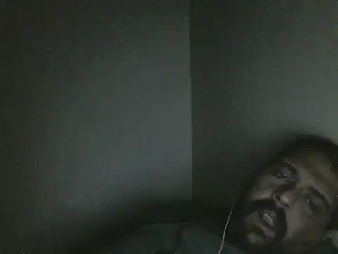 elpoop7305's cam snapshot