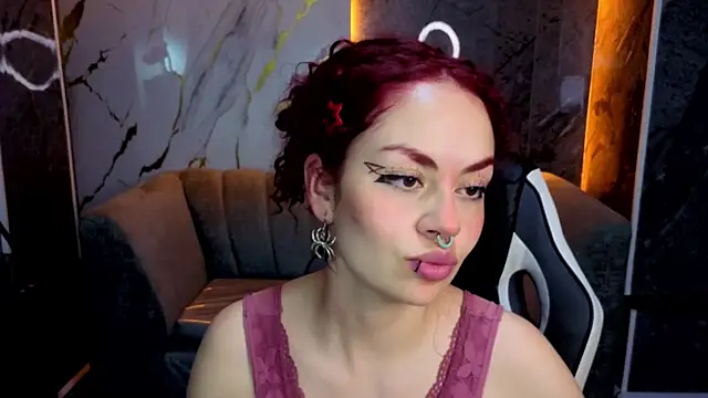 Merida_b's cam snapshot