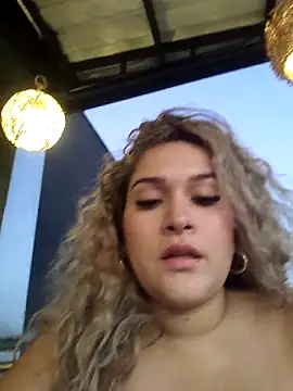 Sara_smiiith211 live sex cam