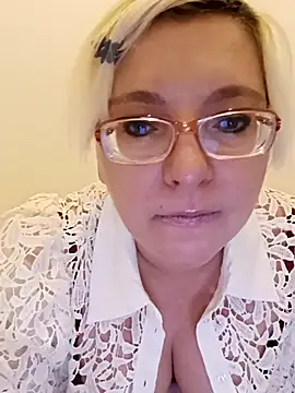 VikaKing live sex cam