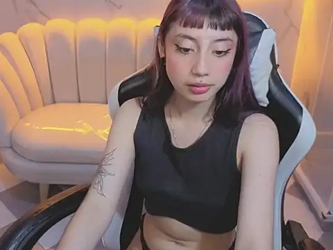 Lunara_b's cam snapshot