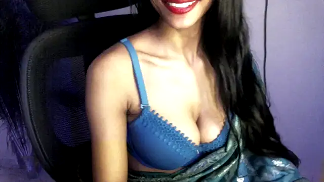 Sonia-silk's cam snapshot