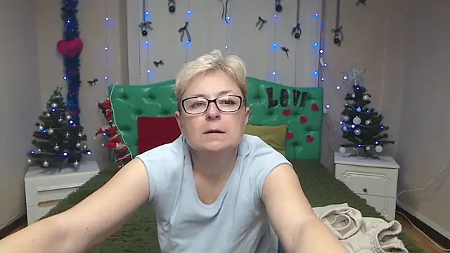 EmiliaGree's cam snapshot