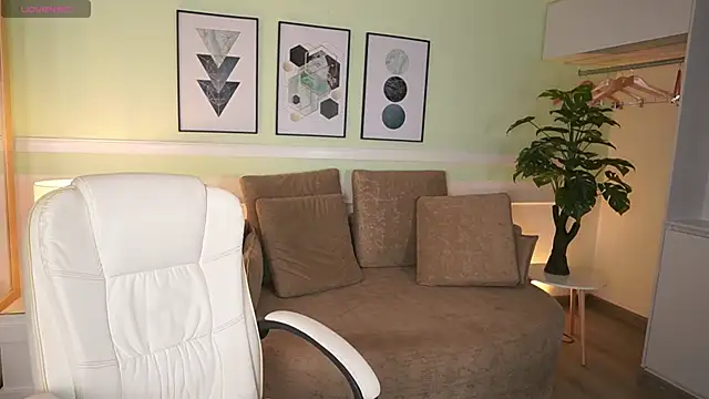 EmilyTurneer's cam snapshot