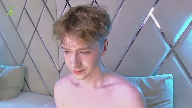 Paul_Holt live sex cam