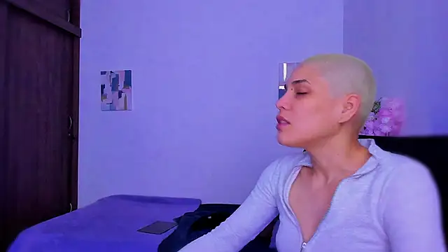 Charlee_pink's cam snapshot