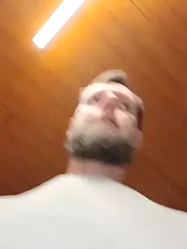 Kw8585kw's cam snapshot