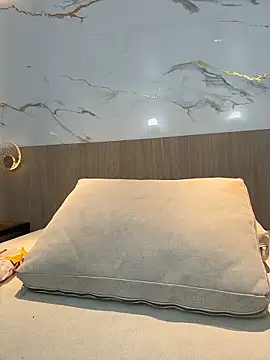 emily_browne's cam snapshot