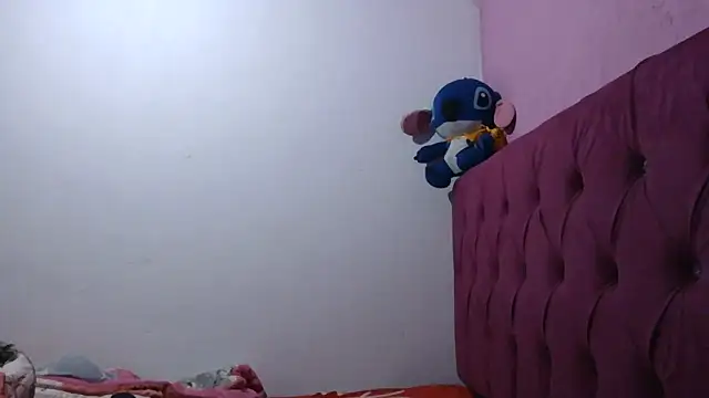 TaylorLove-'s cam snapshot