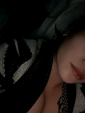 succuba-ba's cam snapshot