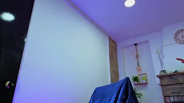 dulce_celeste15's cam snapshot