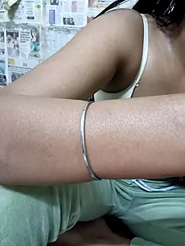 Nupur_69's cam snapshot