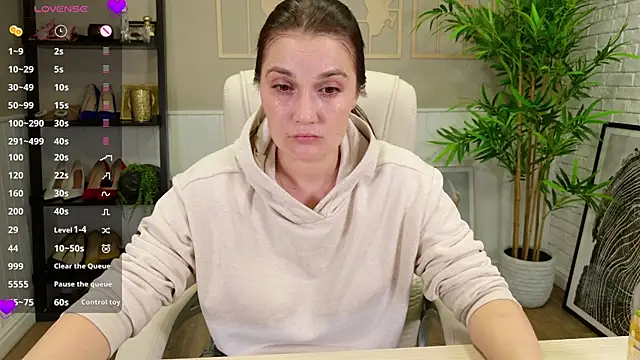 SelineSole's cam snapshot